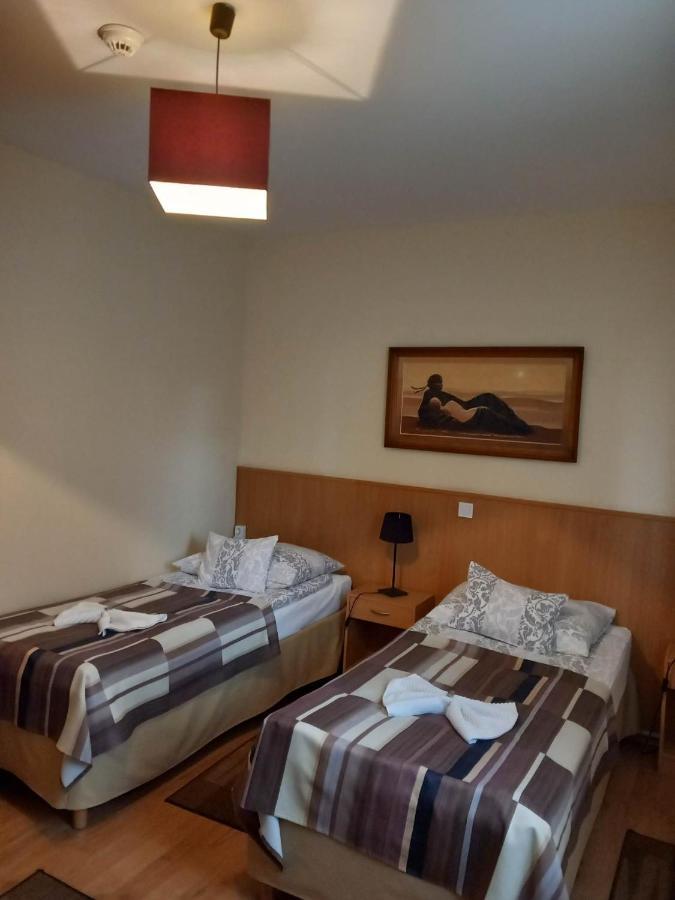 Hotel Kata Panzio Oroszlány Zewnętrze zdjęcie